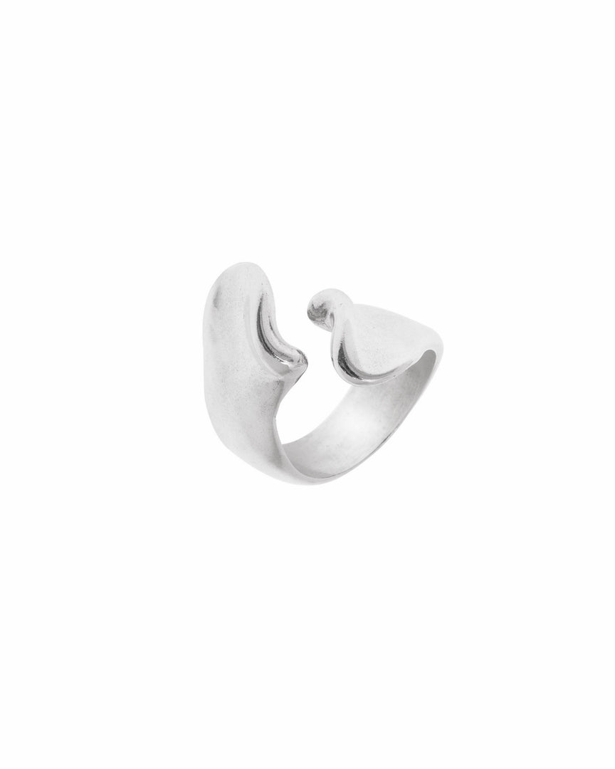Femme Ring